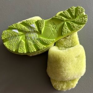 Brand new UGG Cozetta Curly slides